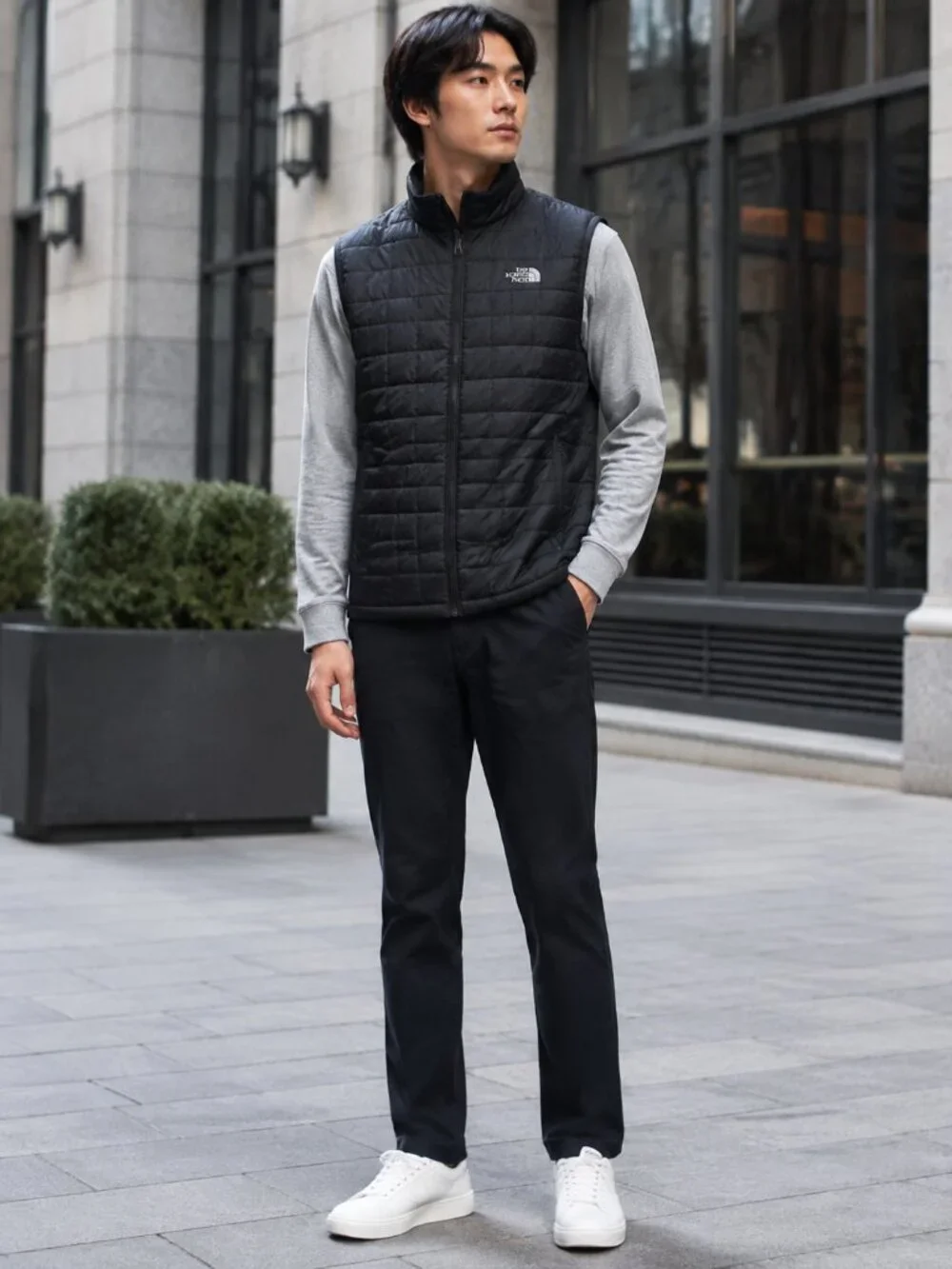 The North Face Men's Thermoball Quilted Vest Jacket XXL Black